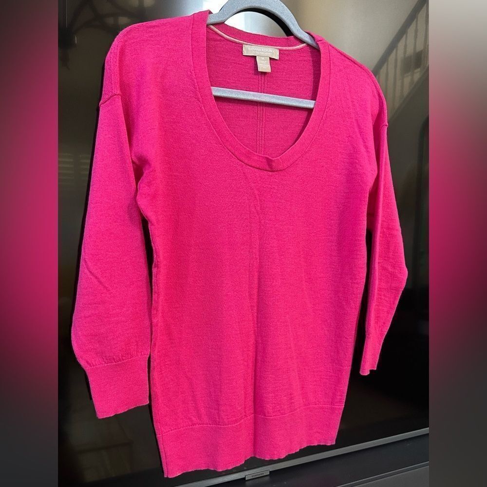 Banana Republic 100% Merino Wool Pink Sweater Size M